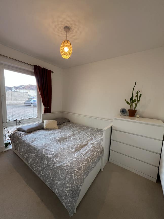 Bright Double Room with Private Bathroom  Main Photo
