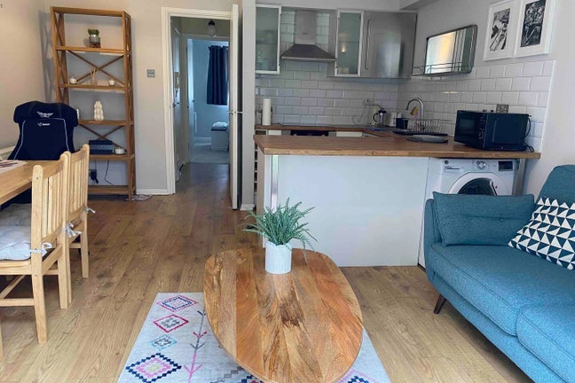 Bright 1-Bed with Garden Access – Caledonian Road  Main Photo