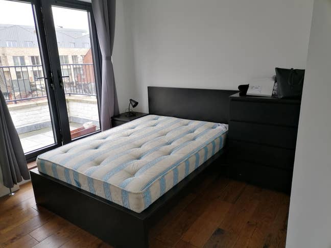 Spacious double with large balcony in Kilburn Main Photo
