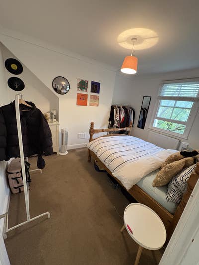 Double room to rent in furnished apartment Main Photo