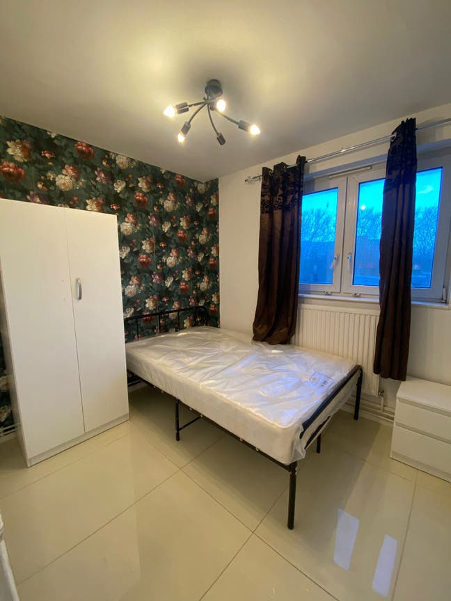 Superb Room in Bethnal Green Main Photo