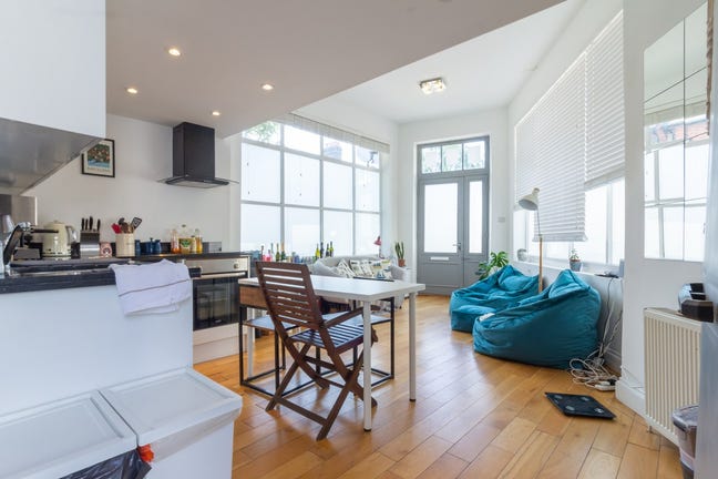 Charming one bed house sw8 battersea  Main Photo