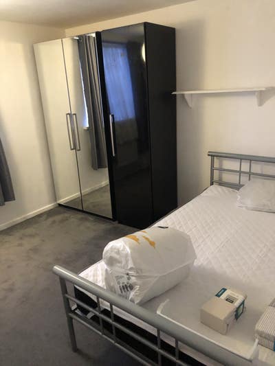 Lovely Double Room in Enfield  Main Photo