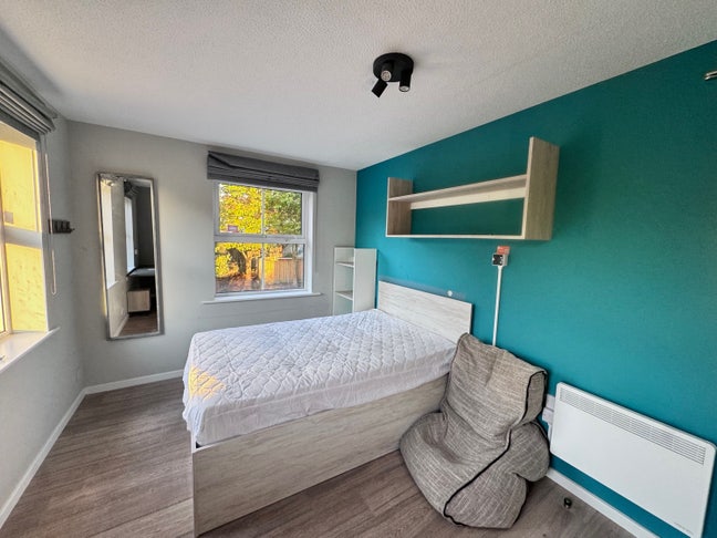 Southampton student apartment Rent Main Photo