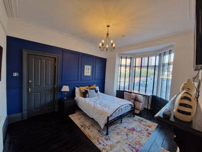 Ensuite rooms 1st month half price.4 mins walk DM Main Photo