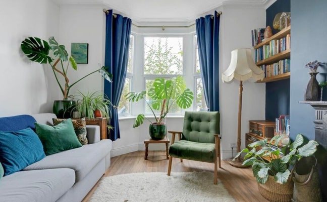 Short term - Vegetarian house share opposite park  Main Photo