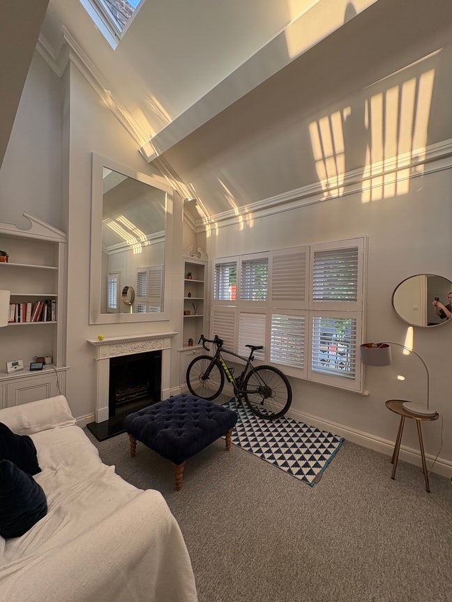 Short Term Sublet Dec 14th - Jan 11th Main Photo