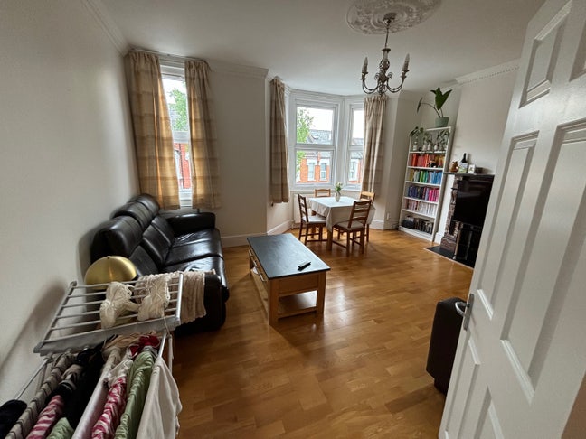 TWO double rooms in West Hampstead  Main Photo