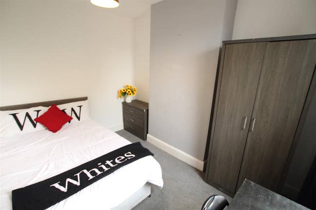 Double Bedroom Avaliable in NN4 Main Photo