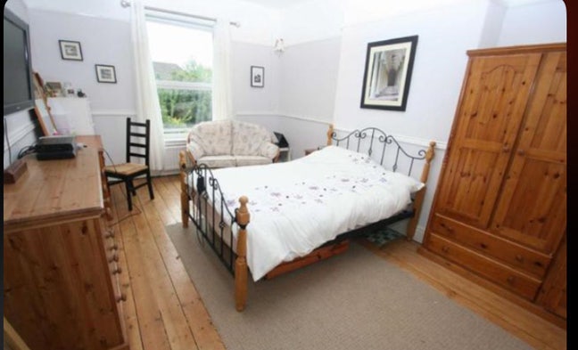 Short term large double in stretford Main Photo