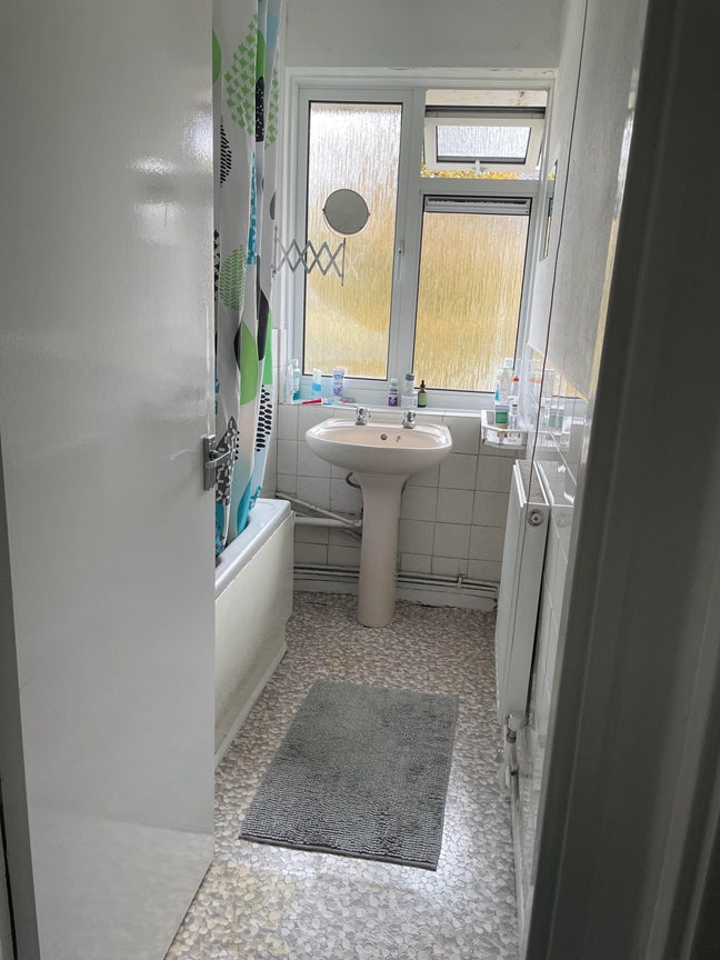 Double room in 3 bed Main Photo