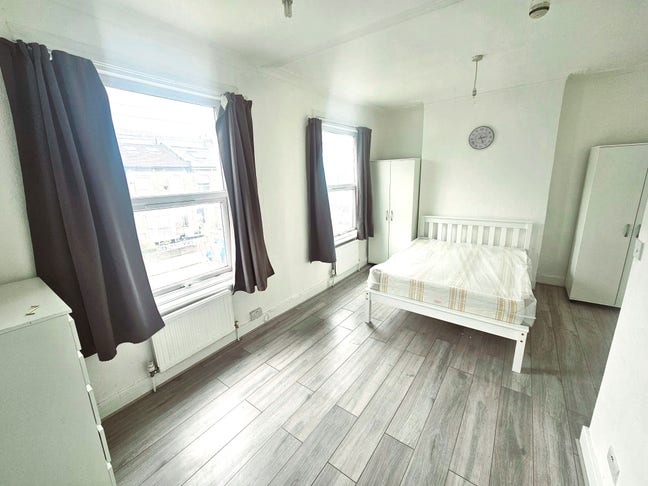 Spacious Double Room | All Bills Included Main Photo