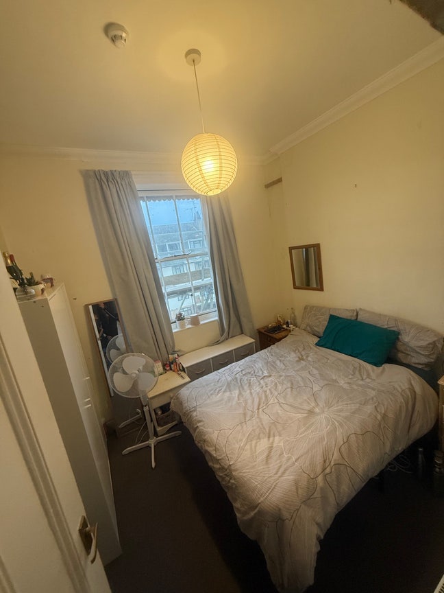 Room to rent in Hove Main Photo