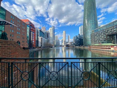 Beautiful View/Private Balcony in Canary Wharf Main Photo