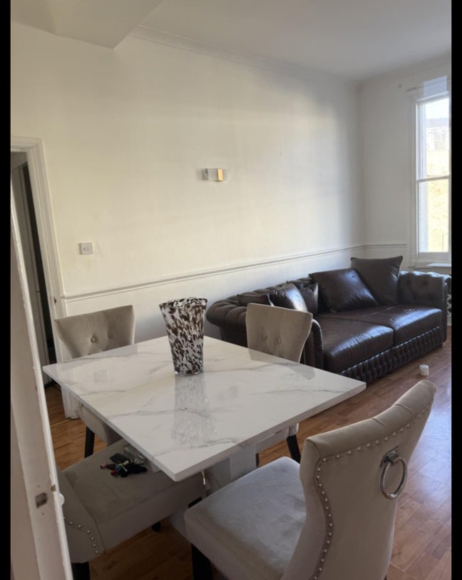Two bedroom flat  Main Photo