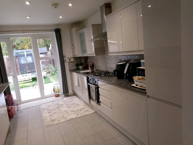 3 bedrooms available for rent in Chigwell/Hainault Main Photo