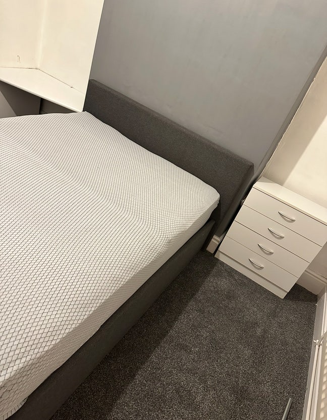 Double bedroom Main Photo