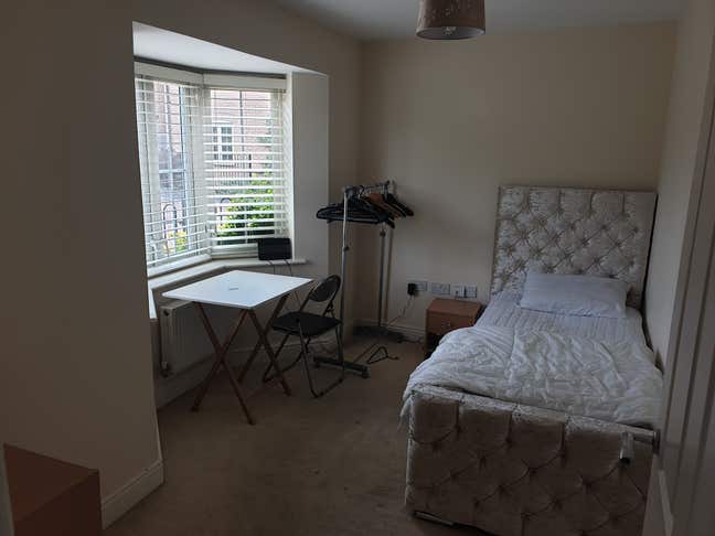 Single room Main Photo