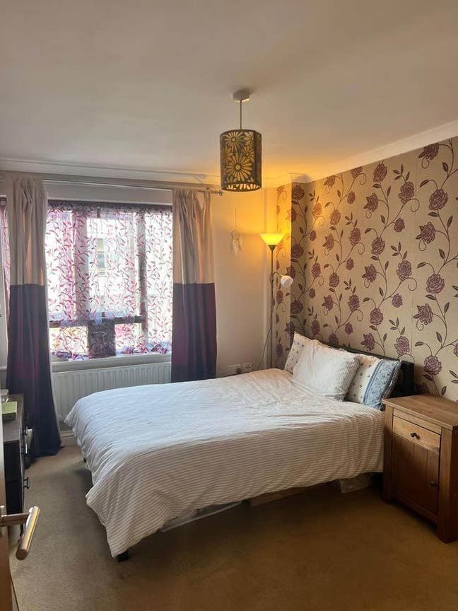 Double room is available for rent in - E3 4DQ Main Photo