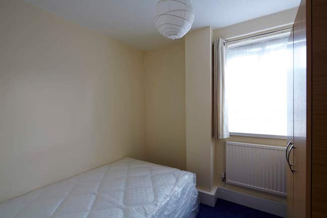 Wonderful Room in West Kensington Main Photo