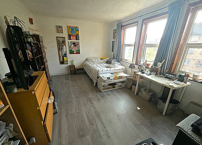 Massive bright double room in 3bedroom flat! Main Photo