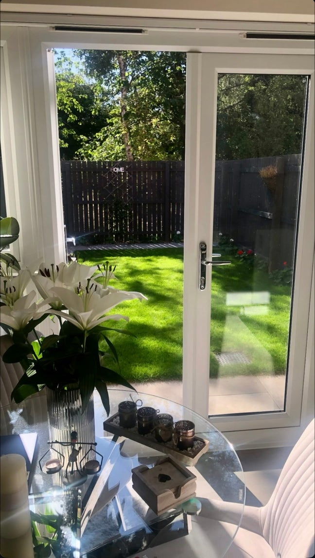 Spare room to rent  Main Photo