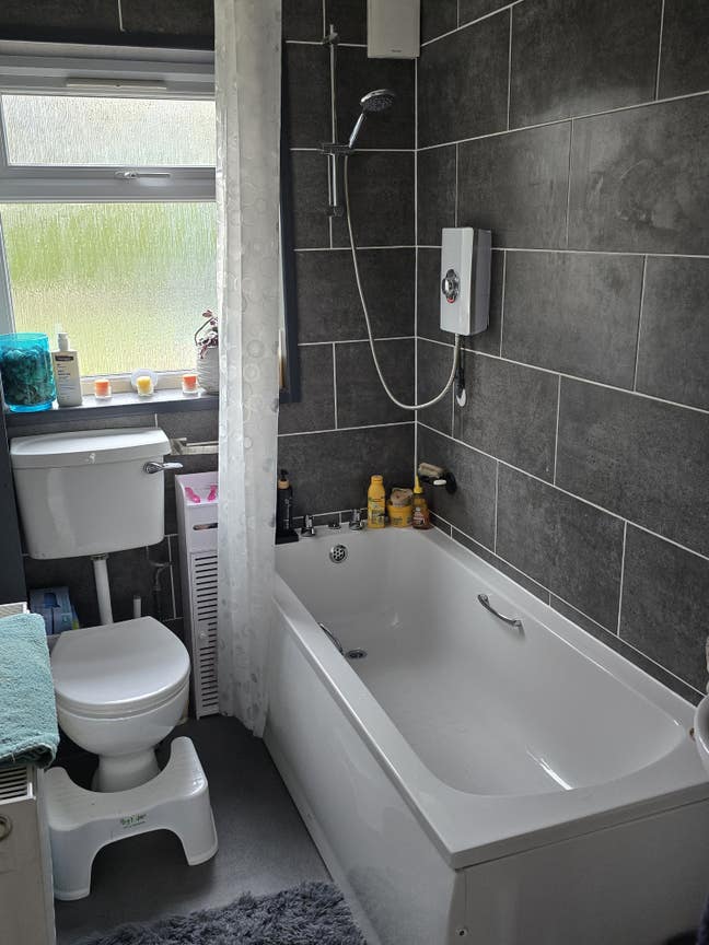 Small double in a bungalow in village near Daventr Main Photo
