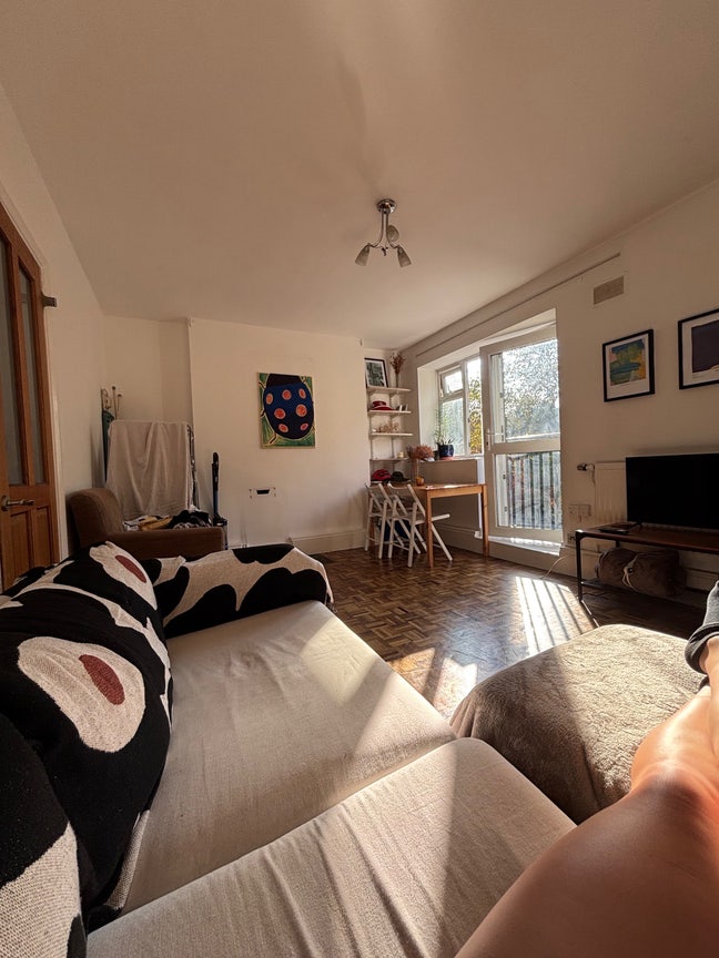 SUBLET for two months in leafy Newington green Main Photo