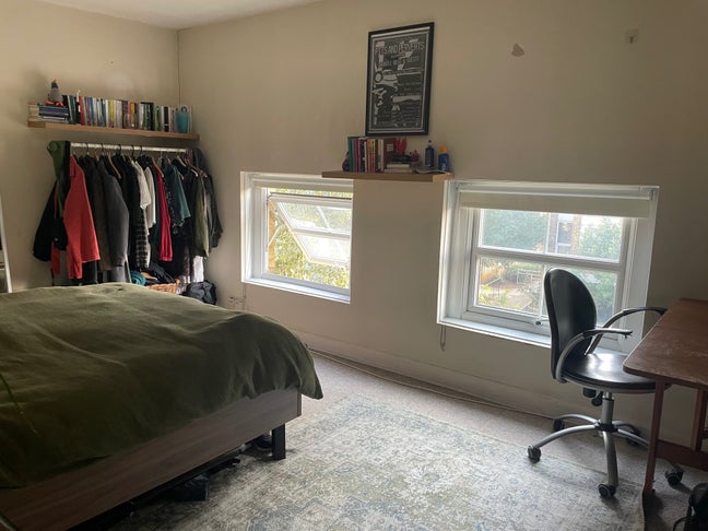 Large room in chill, friendly Dalston flatshare Main Photo