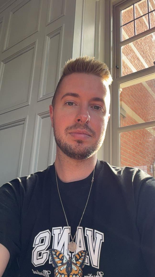 Young professional gay Main Photo