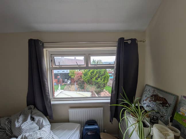 Double Bedroom in lovely social house Main Photo