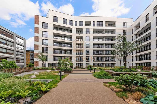 2x double rooms in ZONE 1 Shoreditch w/balcony Main Photo