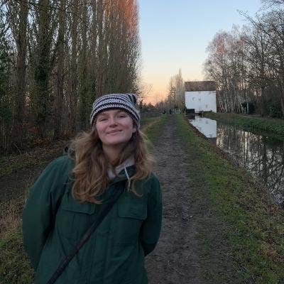 Friendly postgrad looking for a room :) Main Photo