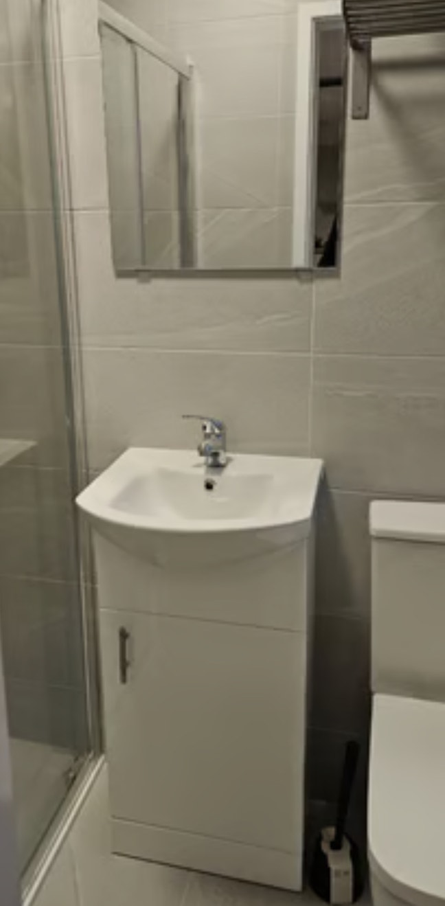 1 bedroom Flat with Garden  Main Photo