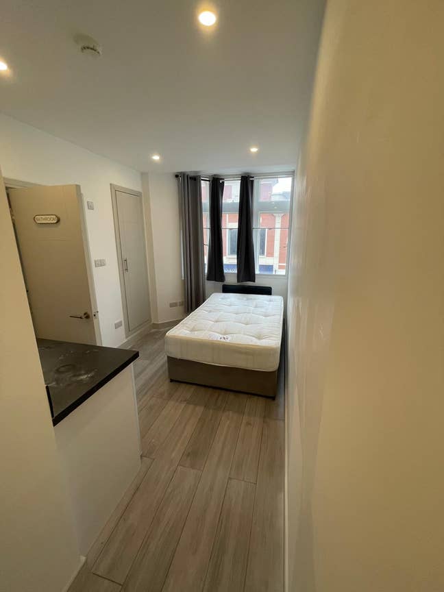 Ensuite apartment High Street Sutton  Main Photo