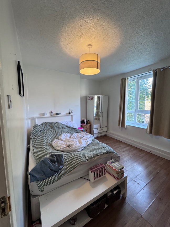 Double room near London Bridge  Main Photo