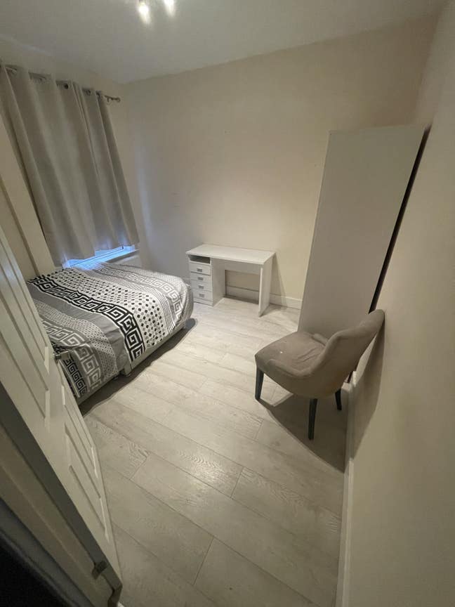1 Large double bedrooms to rent in Forest Gate Main Photo