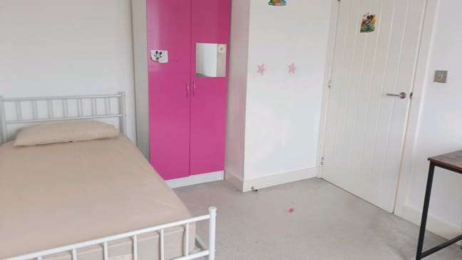 Precious rooms available in Openshaw  Main Photo