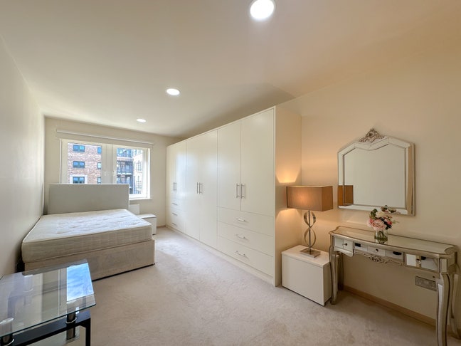 Luxury Ensuite Room in Kensington Main Photo