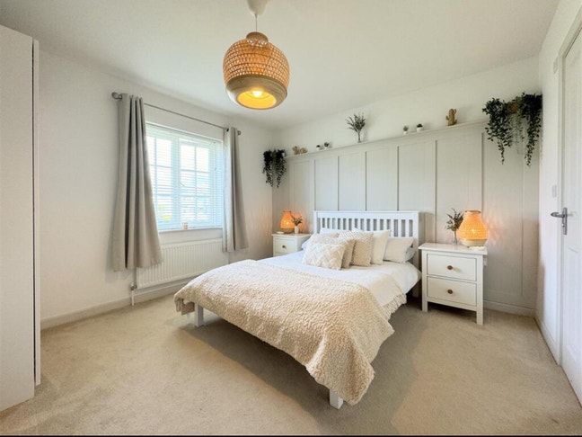 Beautiful Room on Nansledan Estate  Main Photo