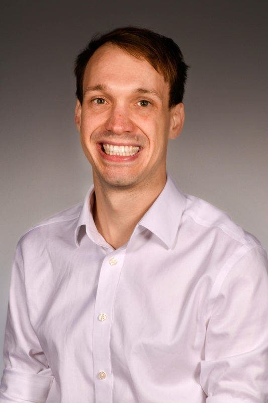 Professional Male seeks a double room Main Photo