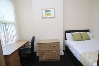 Stylish House Share | Fast WiFi | Close to Uni Main Photo