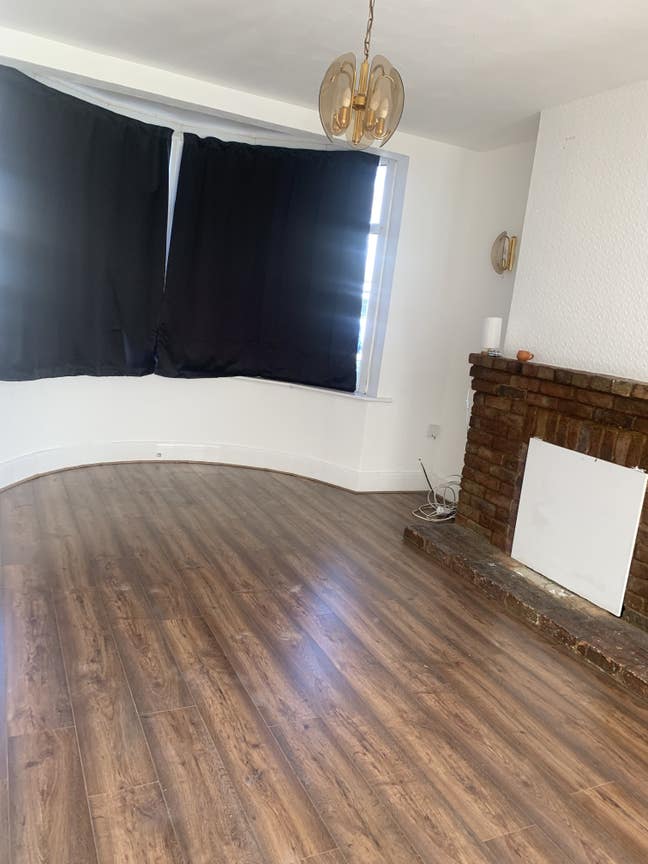 2 Double and a Single Room Near Ilford /Barking Main Photo