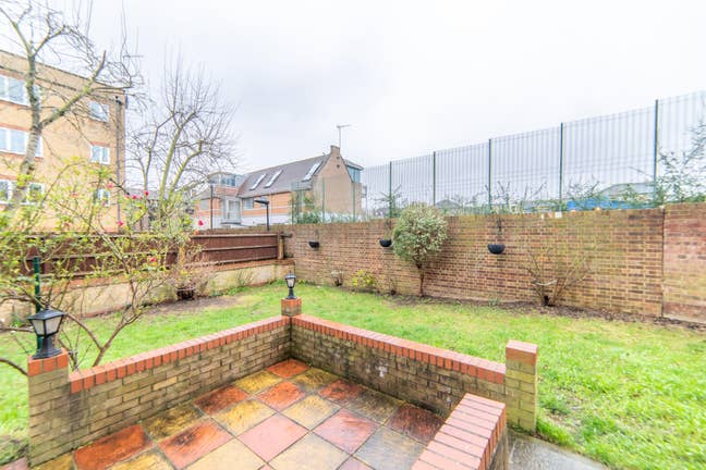 Canary Wharfxcrossharbour!Luxury House!Garden Main Photo