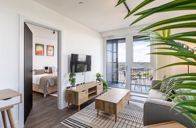 Bright & Modern Residence - Below Market Rent Main Photo