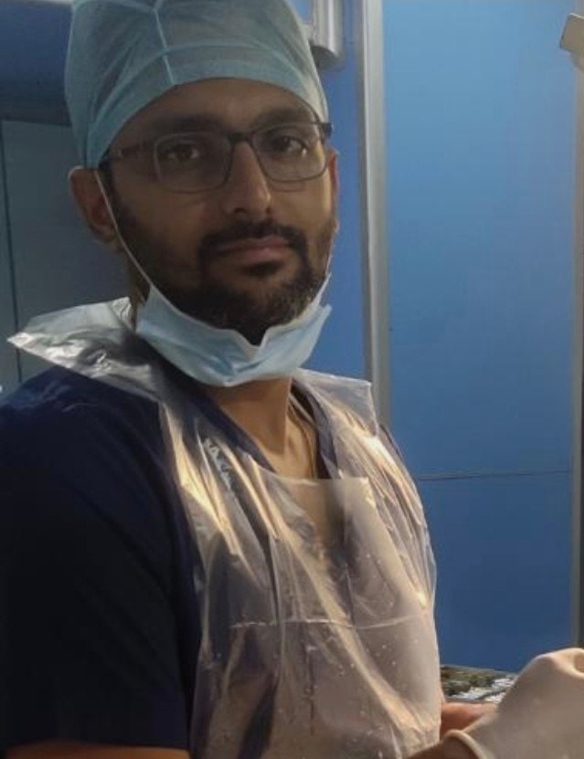 Looking for a room for a doctor  Main Photo