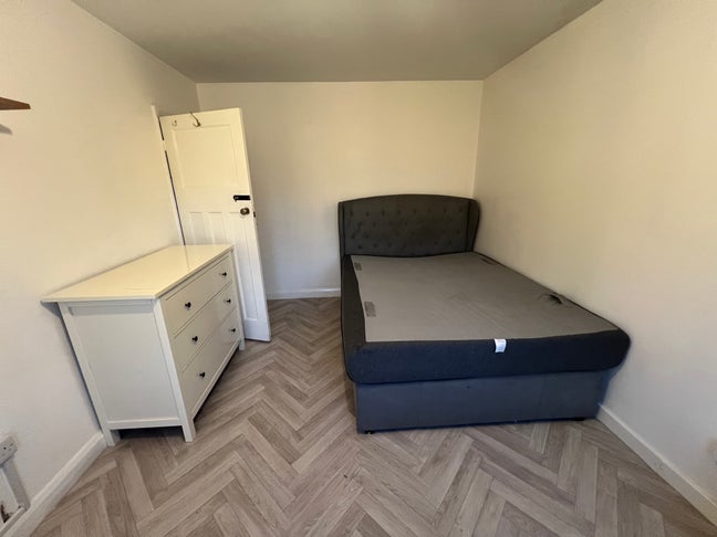 Double room to let £880pcm Main Photo
