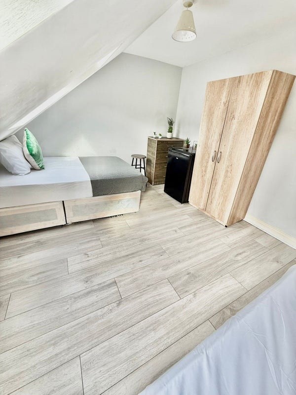🛏️Double Room to Let in Neasden Main Photo