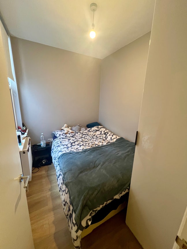 Modern ONE bedroom in zone  2 Main Photo