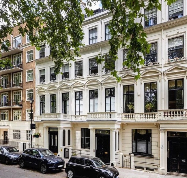 Close to Bayswater & Queensway Tube Stations Main Photo